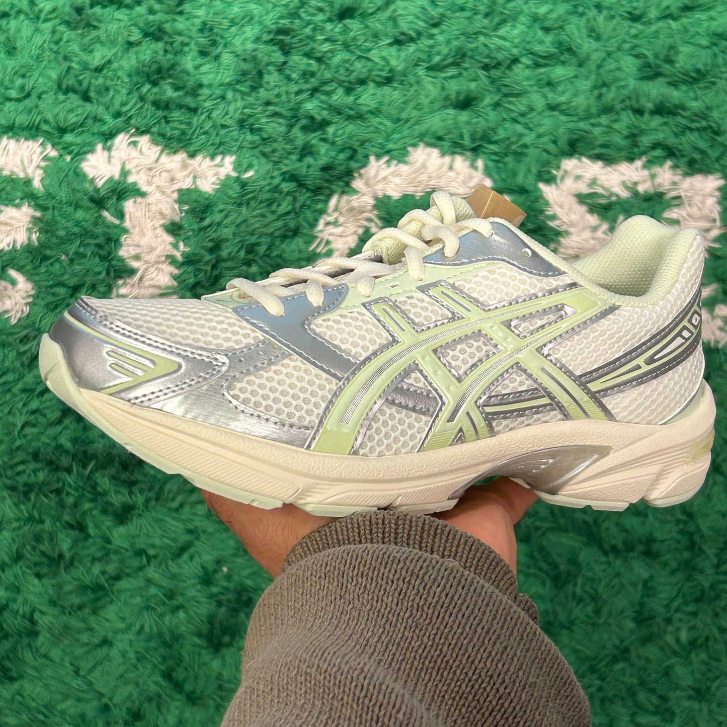 ASICS Gel 1130 Silver Pack Green Size 9W/7.5M (New)