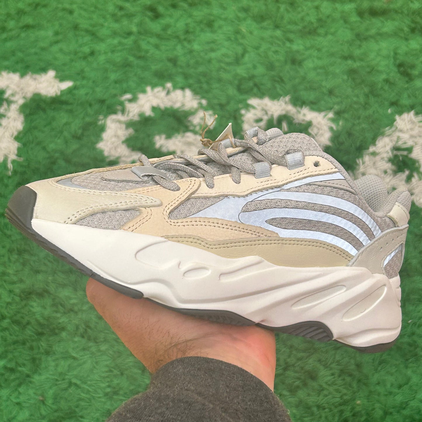 Yeezy 700 Cream Size 14 (New)