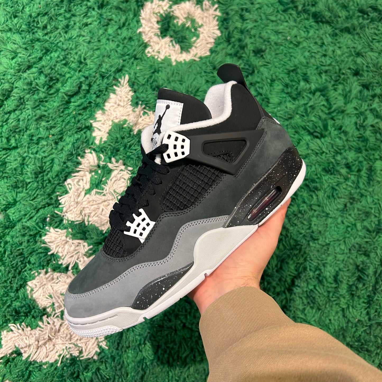 Jordan 4 Fear Size 11 (Brand New)