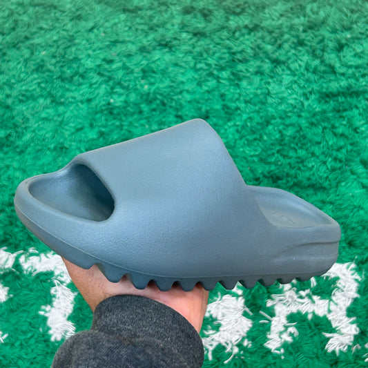 Yeezy Slide Slate Marine Size 5 (New)