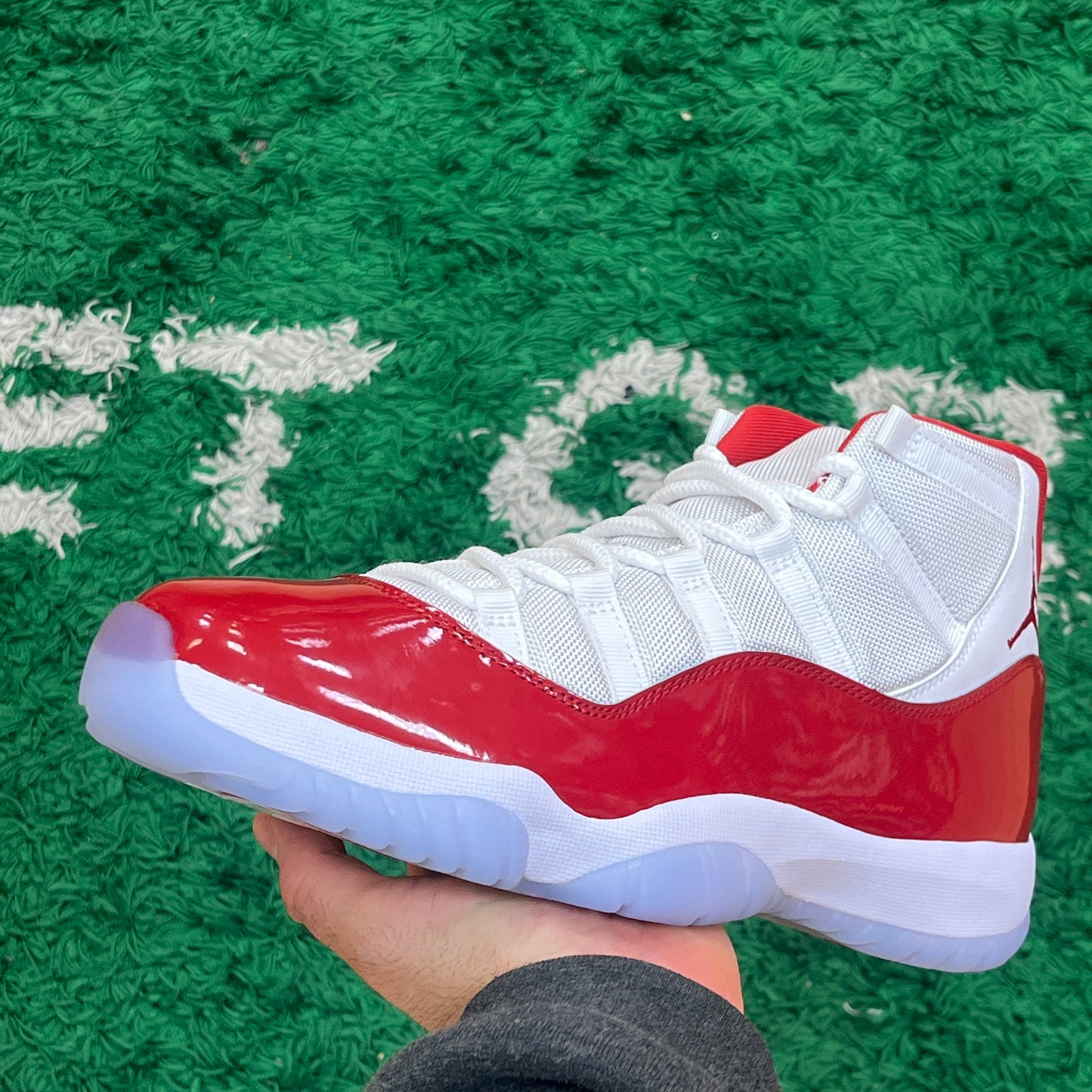 Jordan 11 Cherry Size 11 (New)