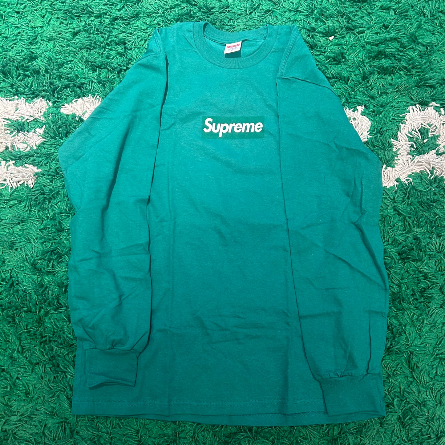 Supreme Box Logo Green L/S Size M (Lightly Worn)