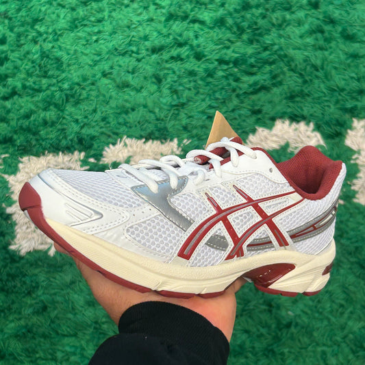 ASICS Gel 1130 Red Dahlia Size 9.5W/8M (New)