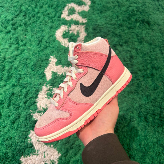 Nike Dunk High Medium Pink Size 6.5W/5Y (New)