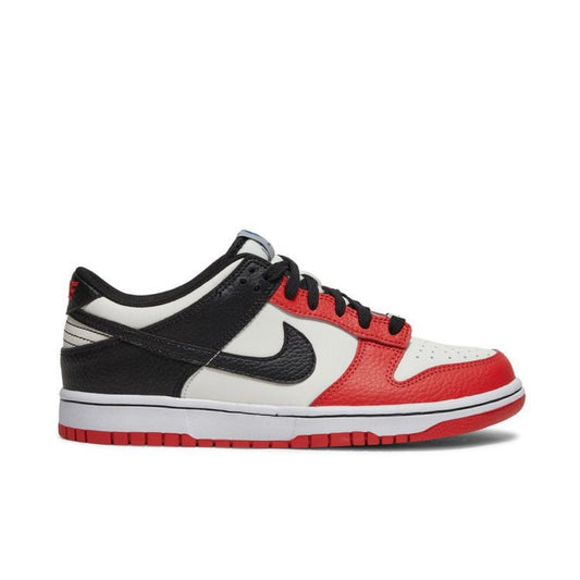 Nike Dunk Low Chicago EMB Size 6.5Y (New)