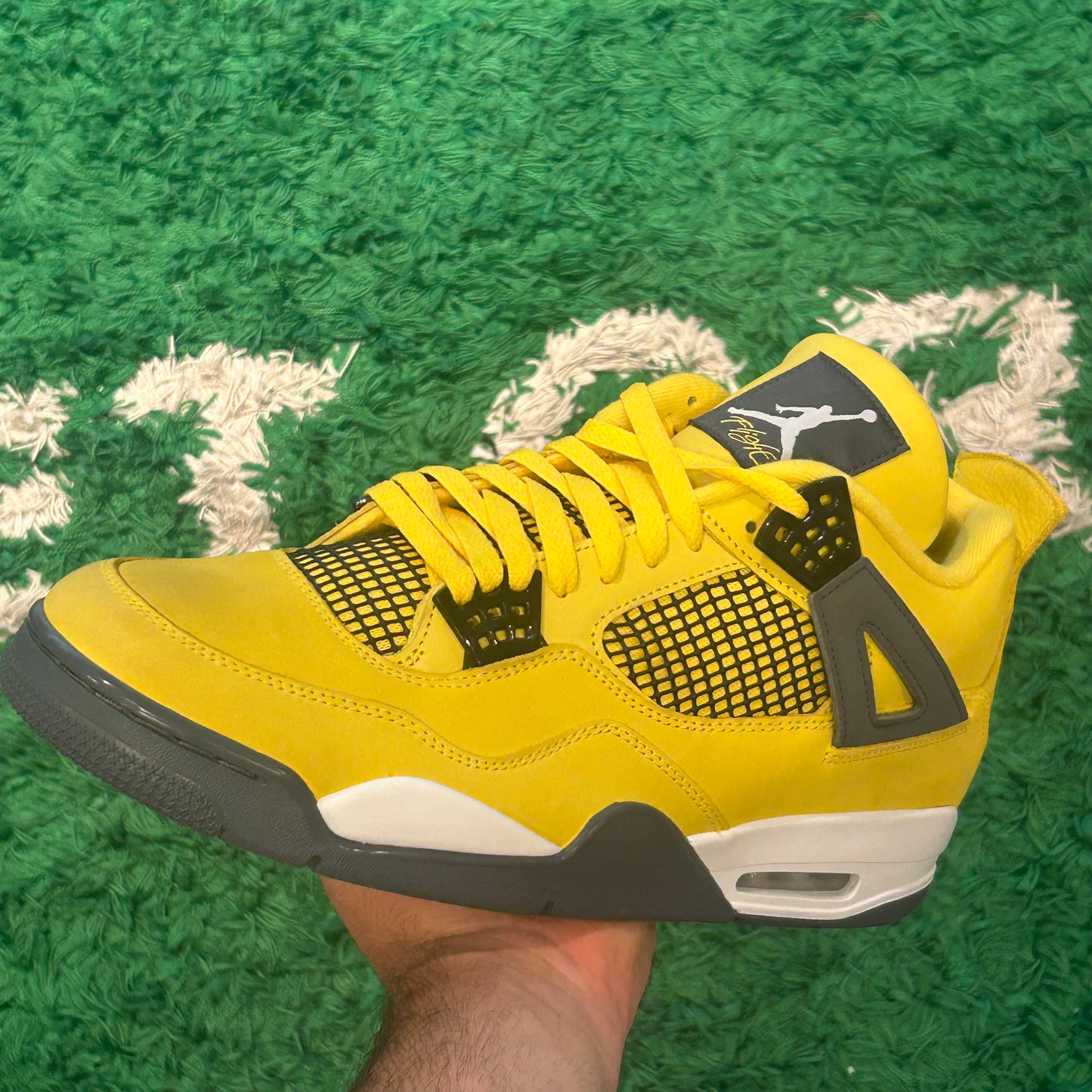 Jordan 4 Lightning Size 13 (New)