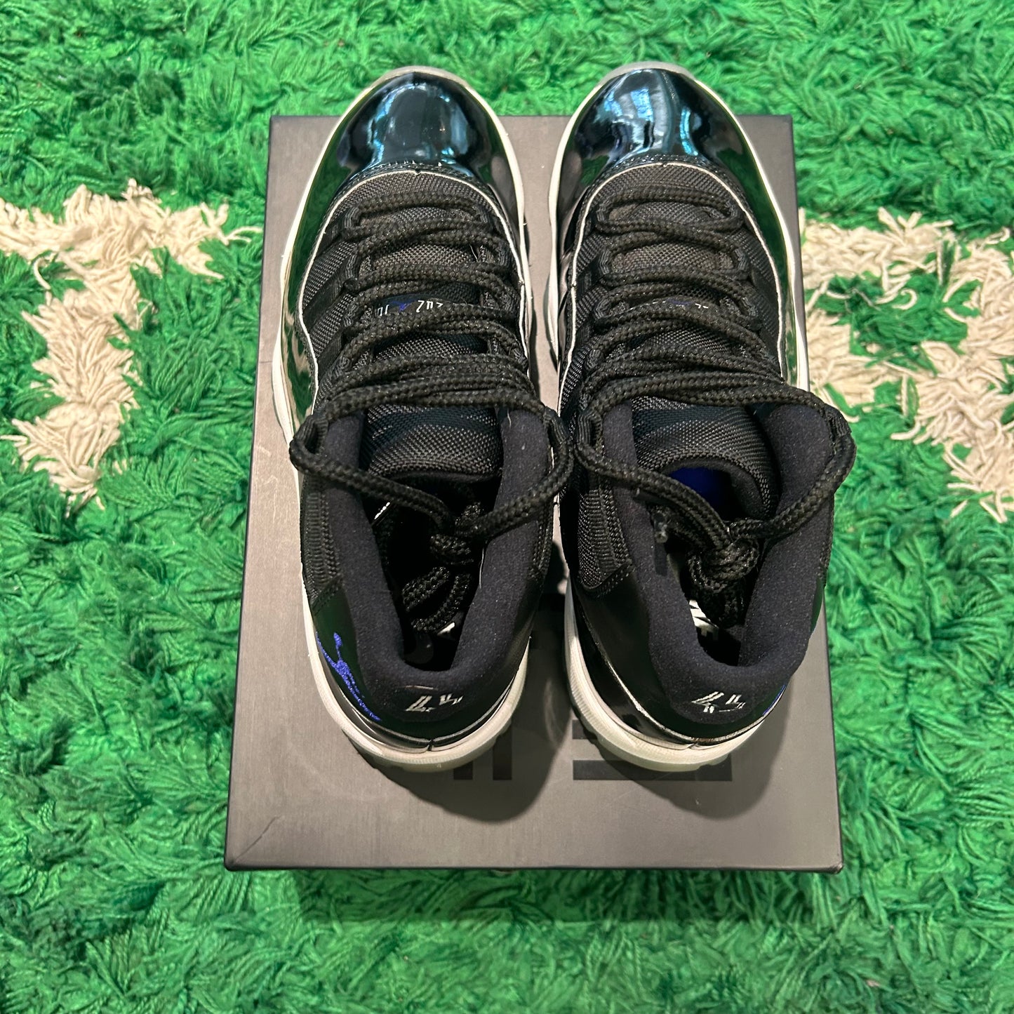 Jordan 11 Space Jam Size 9 (Lightly Worn)