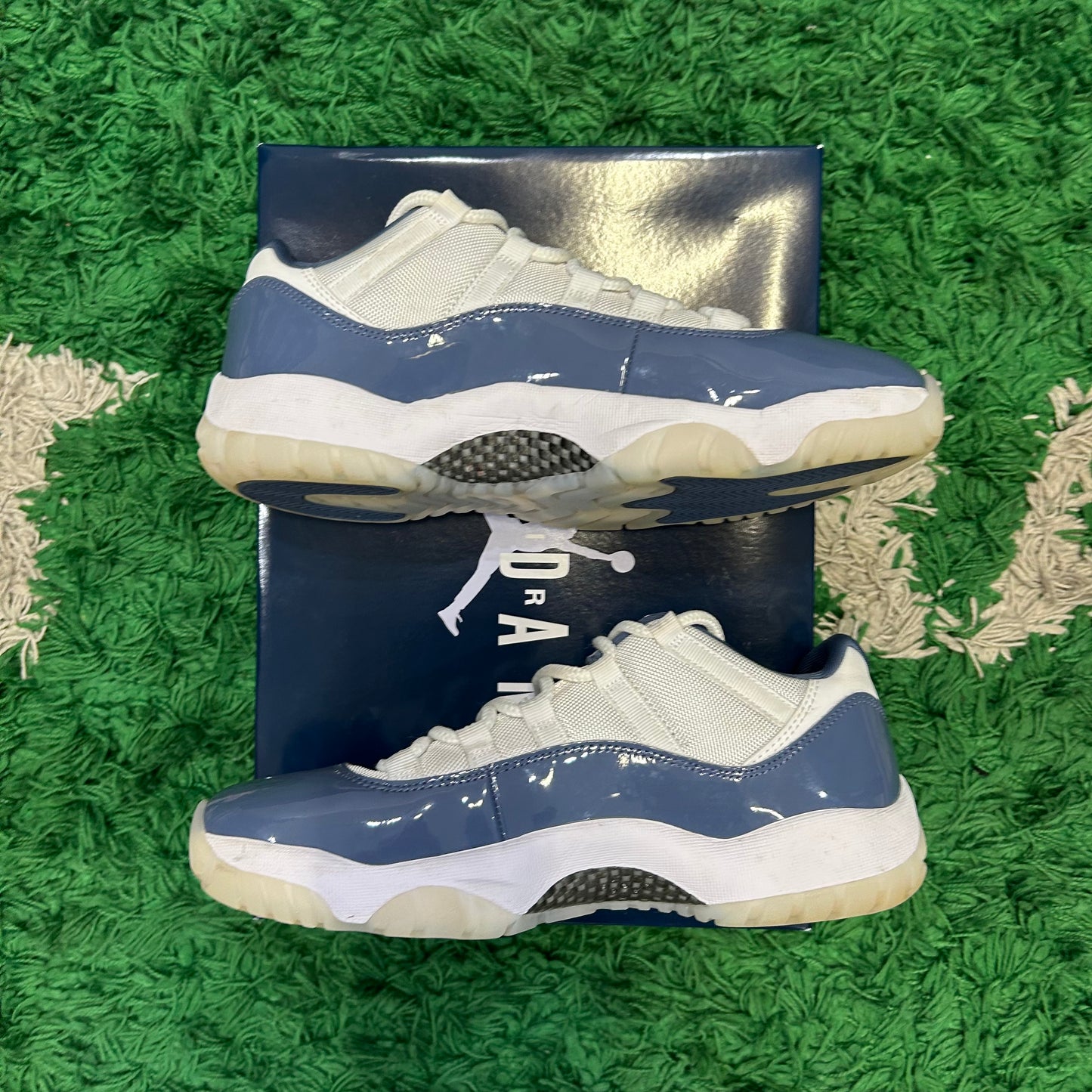 Jordan 11 Low Diffused Blue Size 10 (Worn)